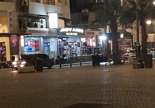 Jiovanis Mini Market-拉纳加必去景点