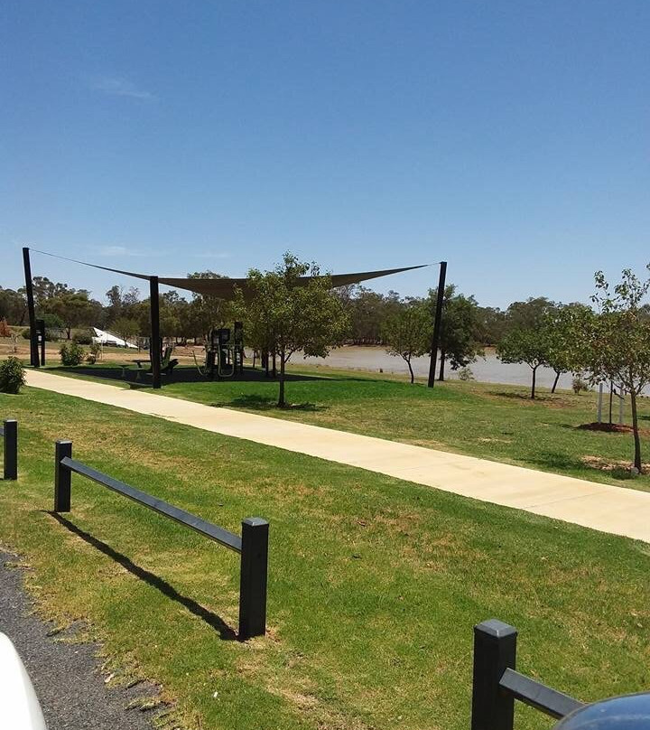 Lake Centenary-Temora必去景点