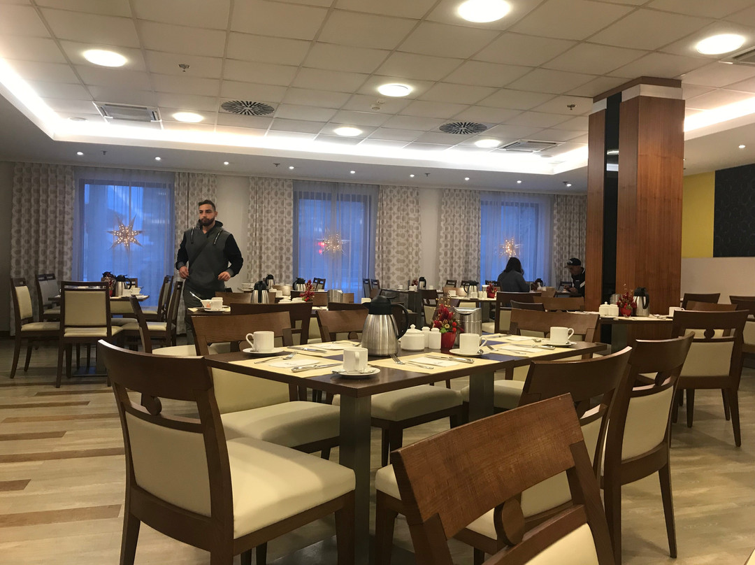 布达佩斯阿莎高级酒店主图