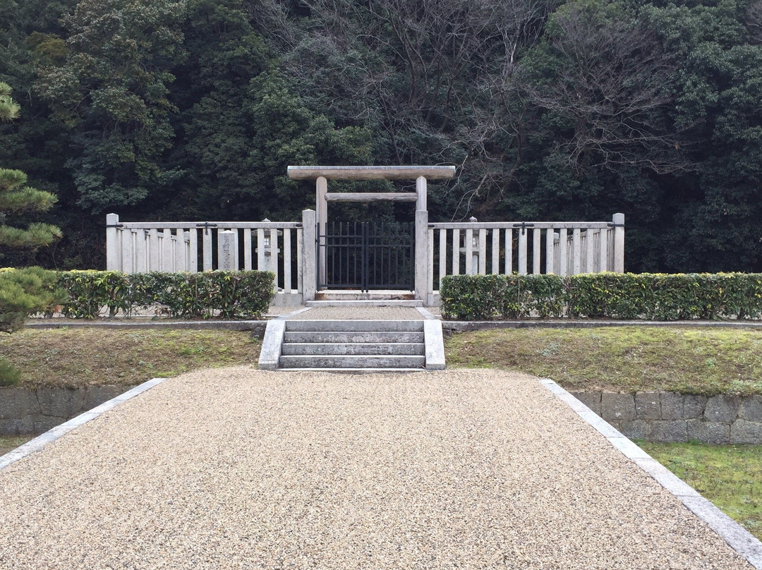 Mausoleum of Emperor Sujin-天理市必去景点