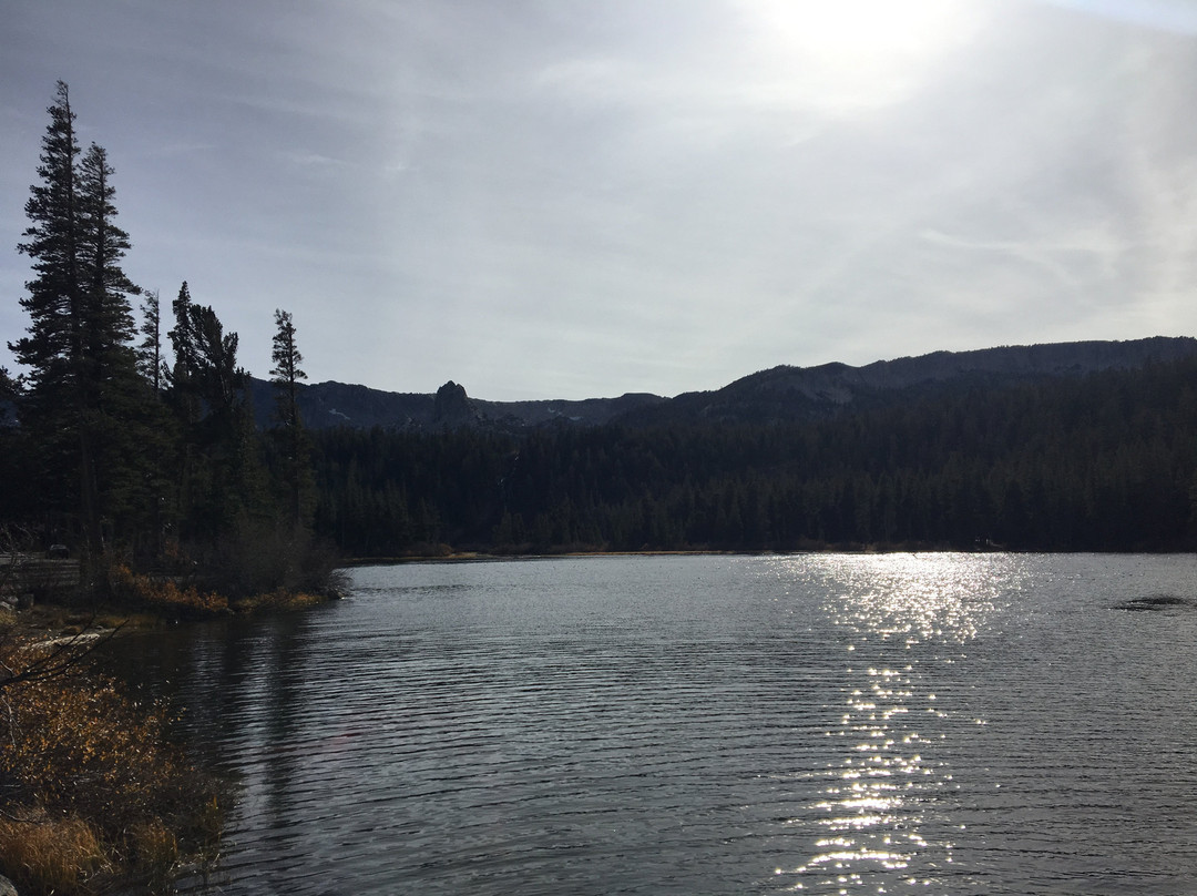Twin Lakes Trails景点图片