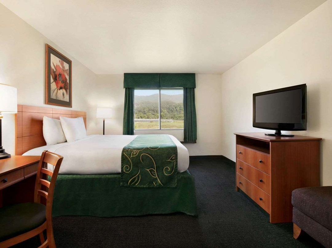 Travelodge by Wyndham Low Moor Near Covington主图