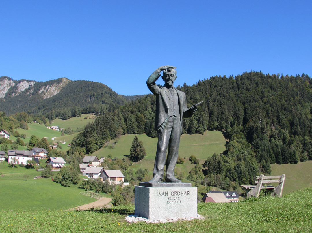 Ivan Grohar Statue-Spodnja Sorica必去景点