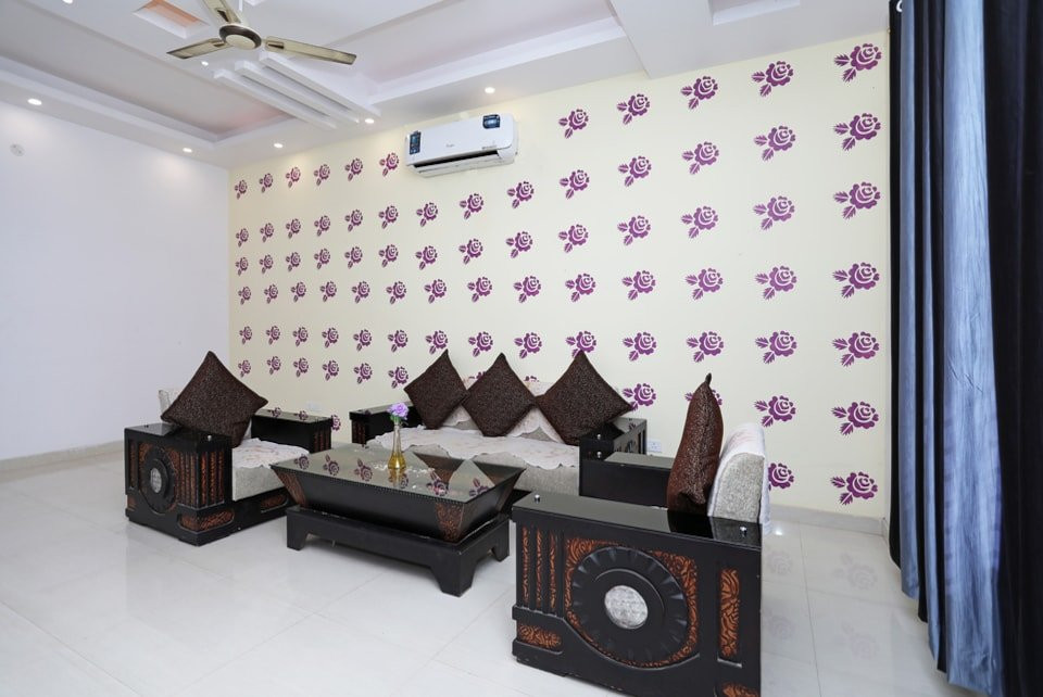 OYO 9967 Hotel Orchid 2主图