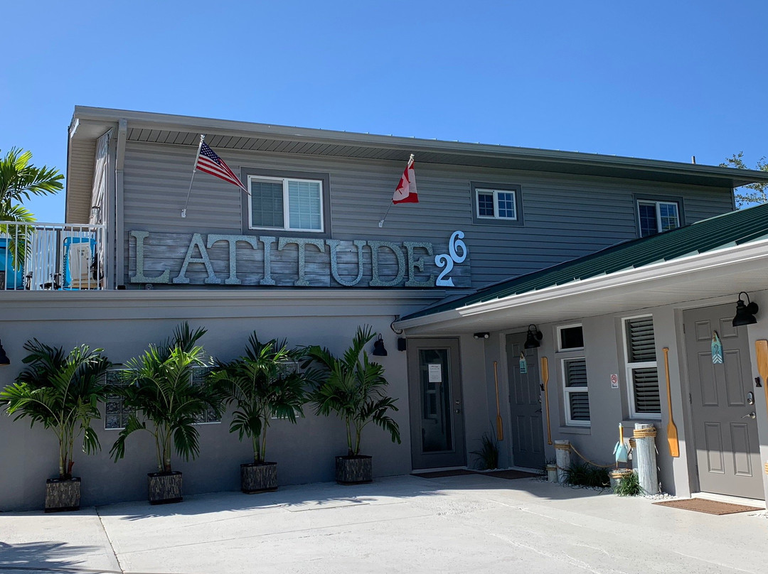 Latitude 26 Waterfront Boutique Resort主图