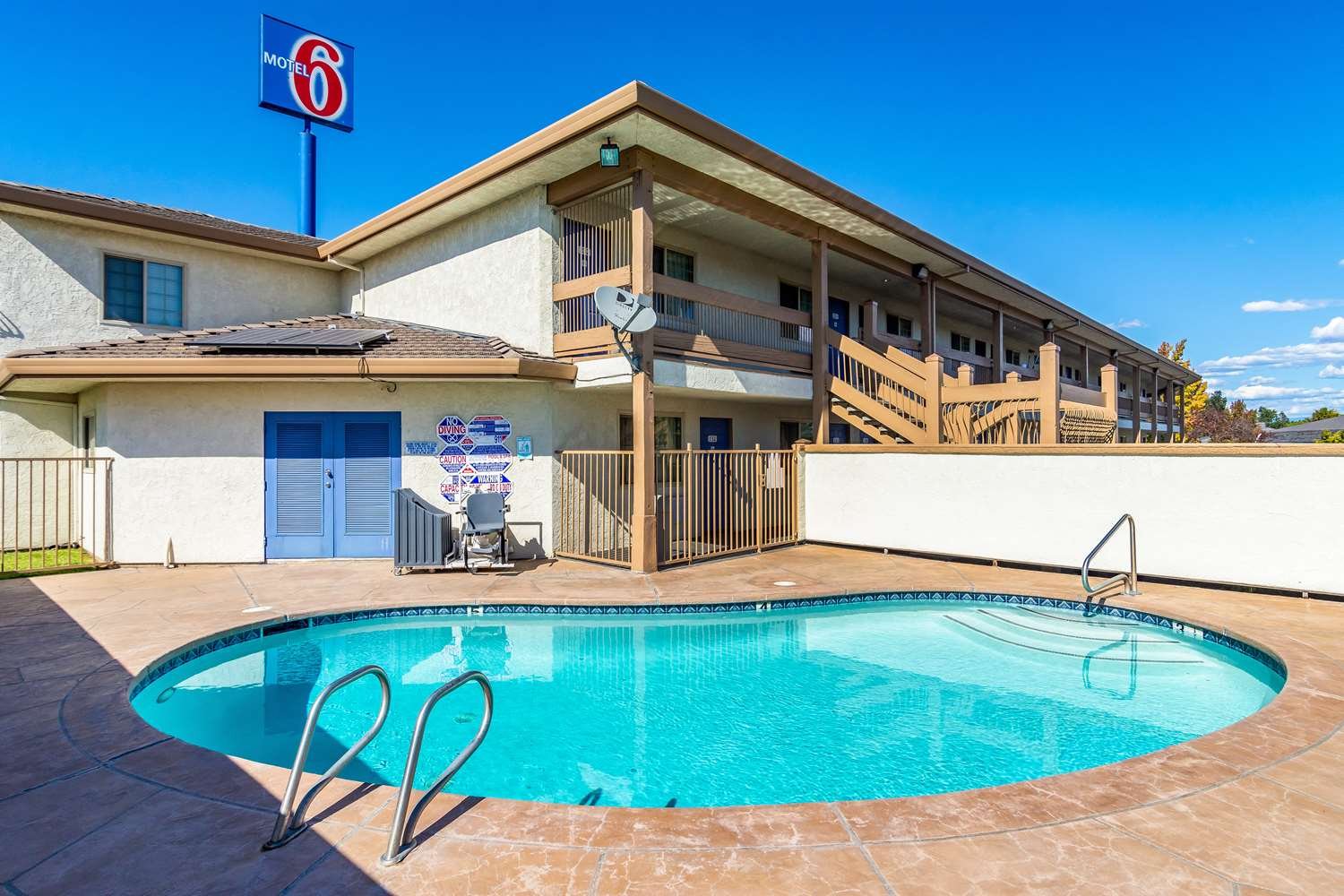 Motel 6 Anderson- Redding Airport-官方