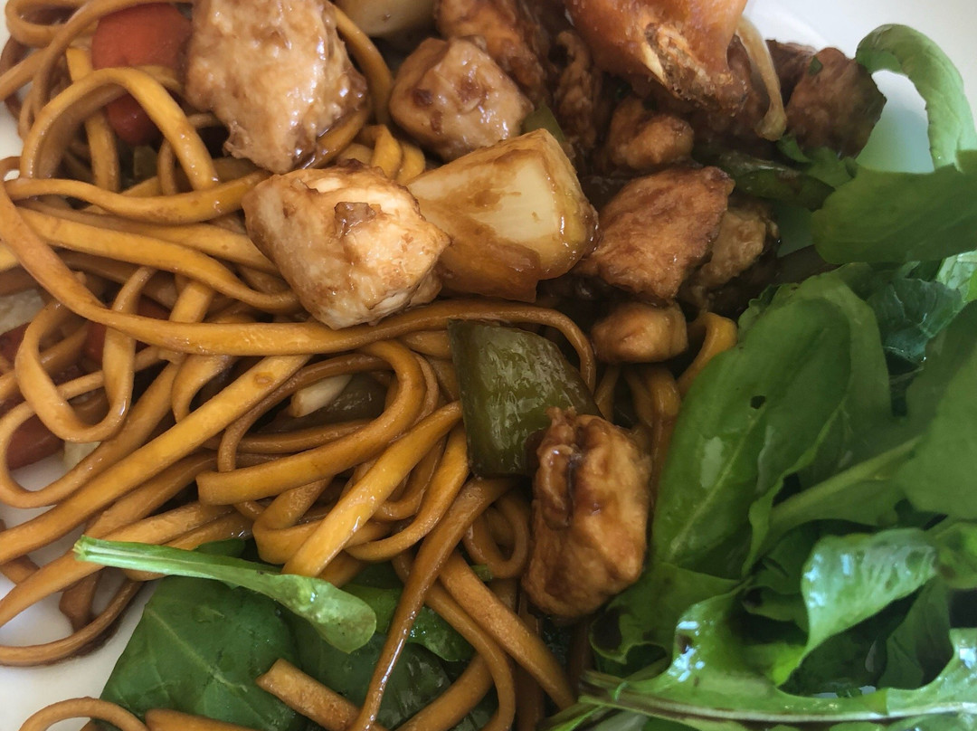 Dois Irmaos das Missoes餐馆和美食-Feng-Shui Restaurante Chines