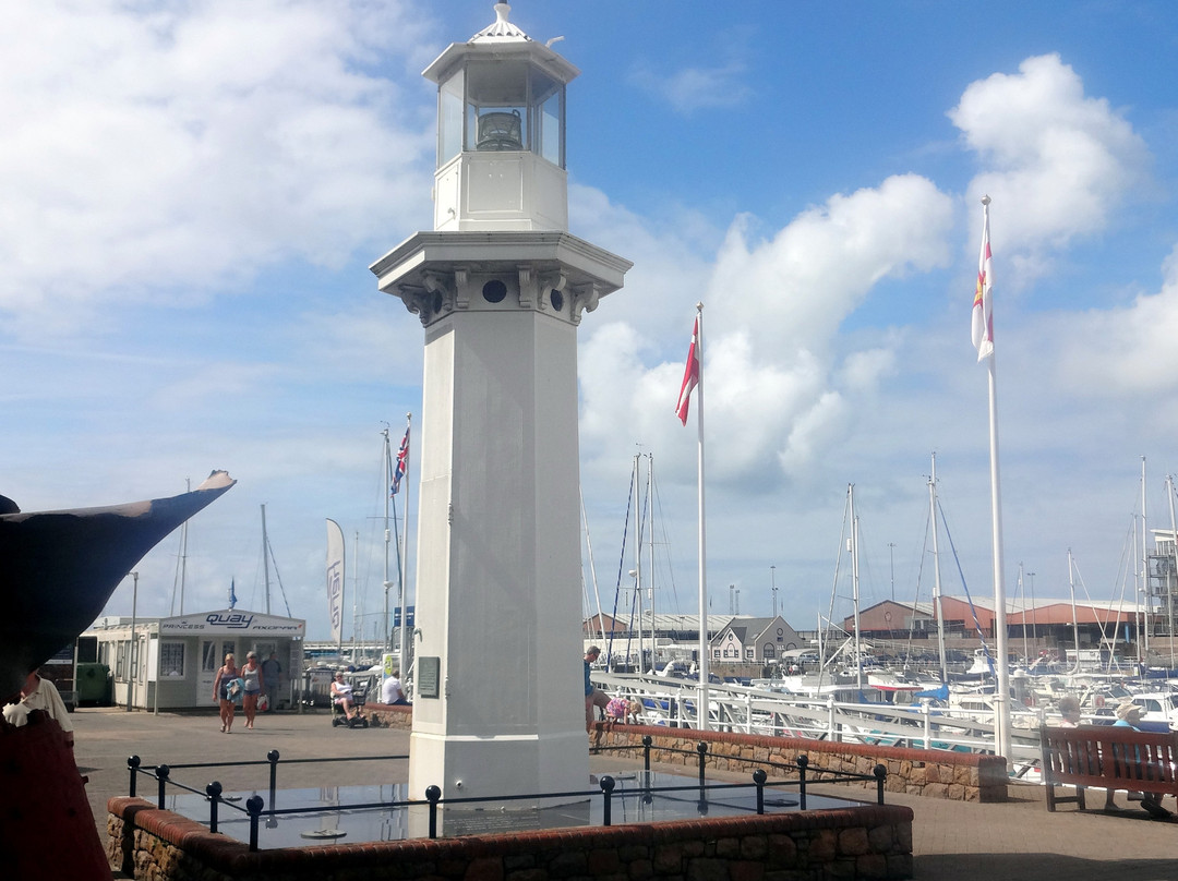 The Lighthouse Memorial,-St. Helier必去景点