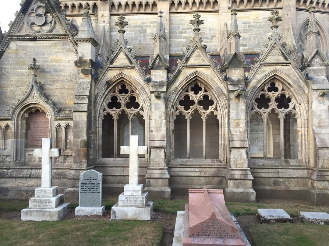 Vicarsford Cemetery, Lady Leng Memorial Chapel