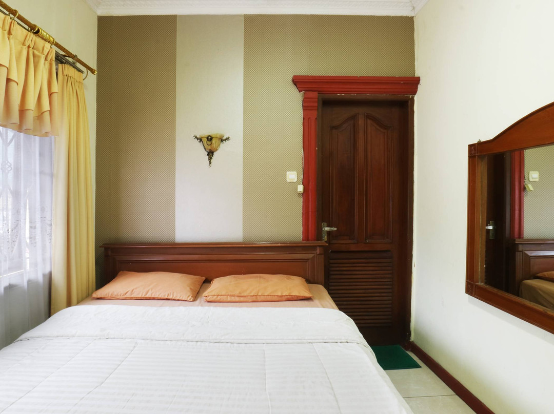 Cipayung Girang酒店住宿-New Andalus Hotel