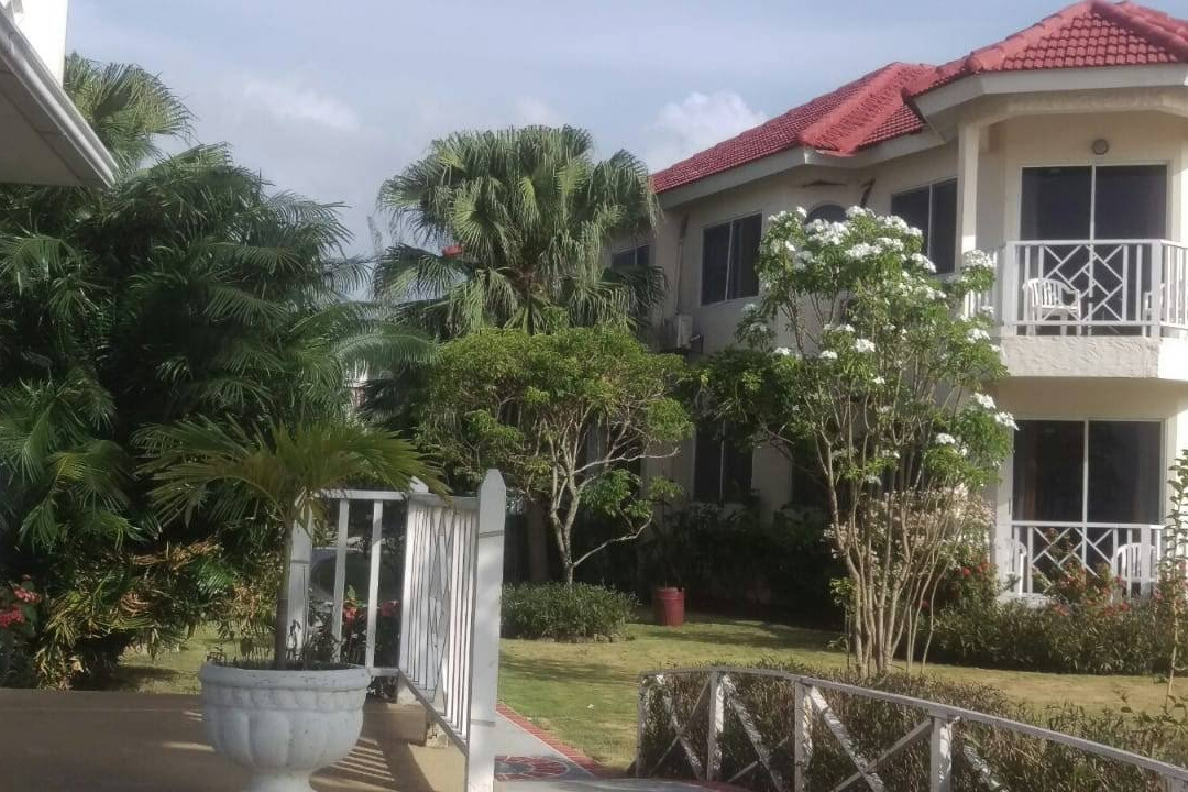 Piper's Cove Resort主图