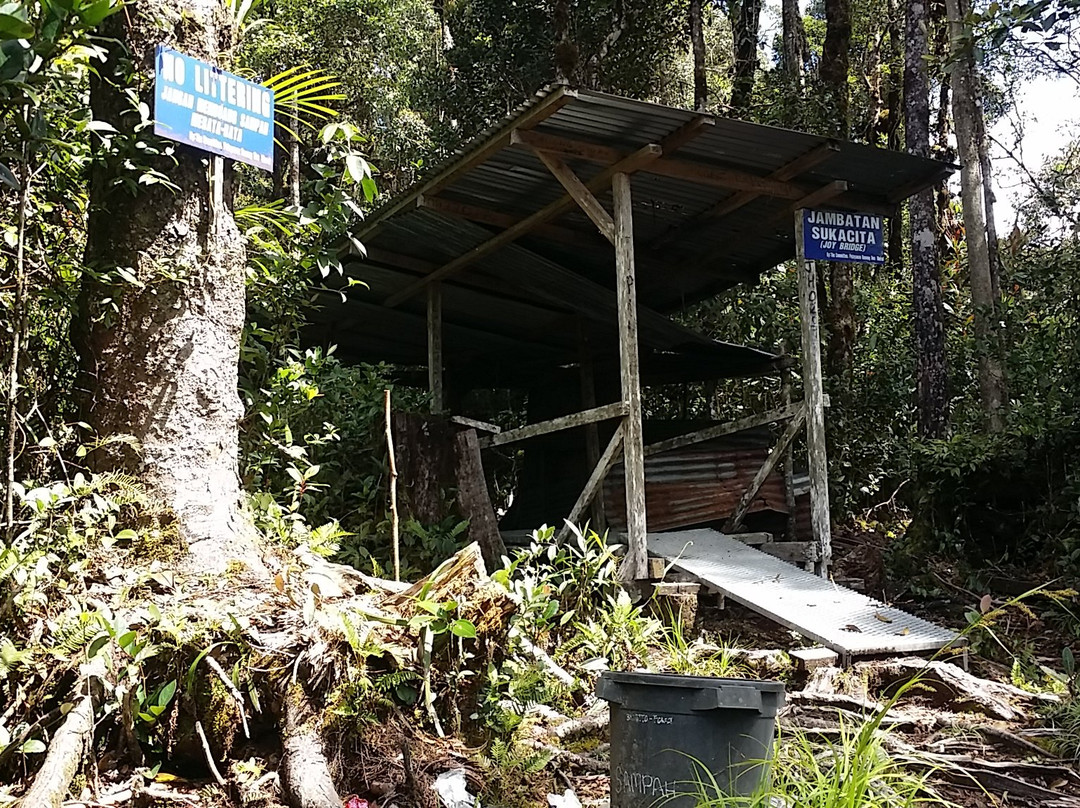 Prayer Mountain-Bario必去景点