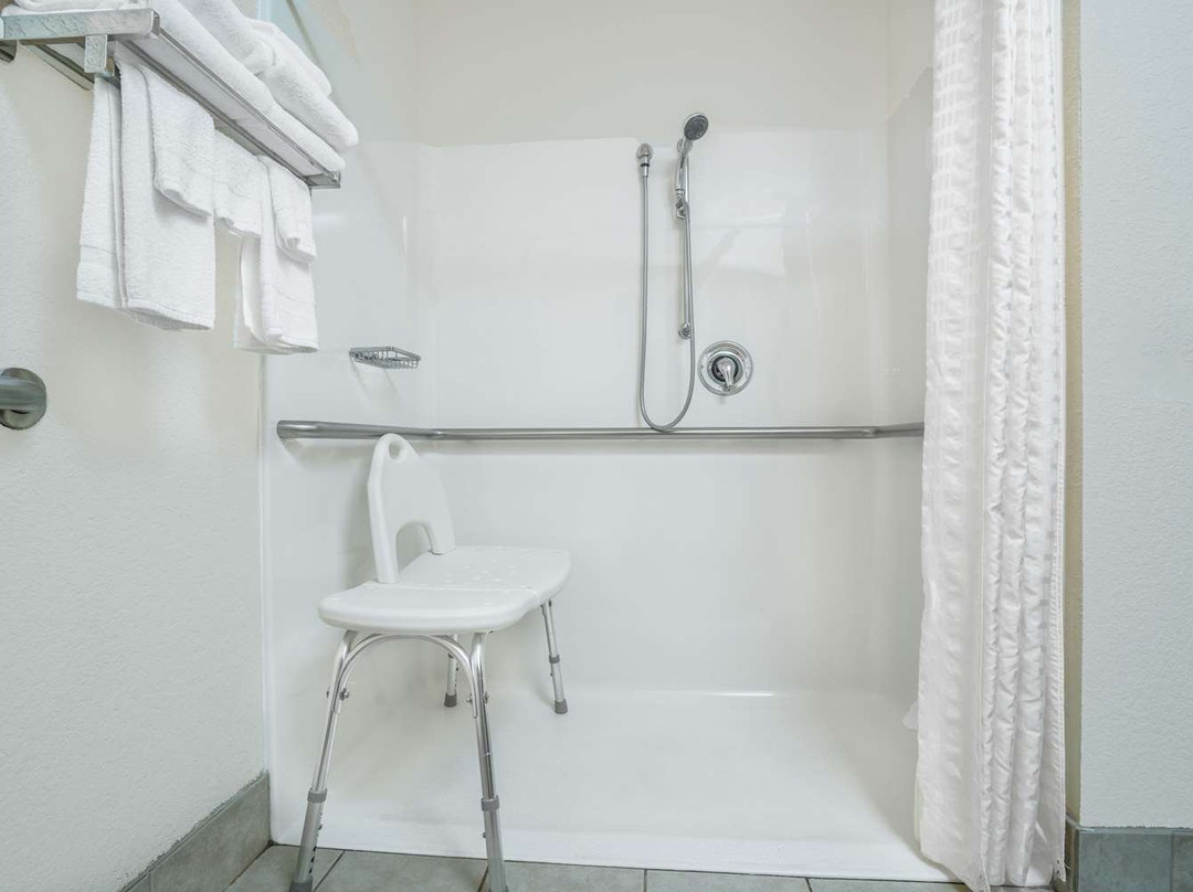 Microtel Inn & Suites by Wyndham Tomah主图