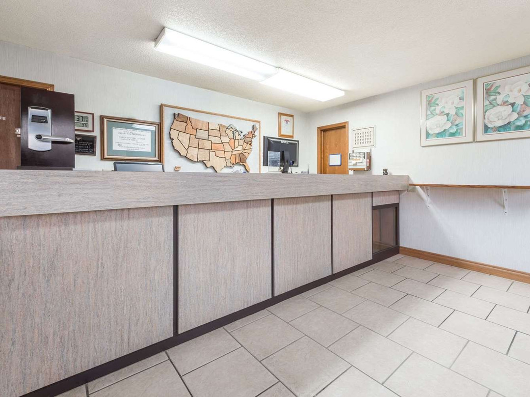 Knights Inn Chanute主图