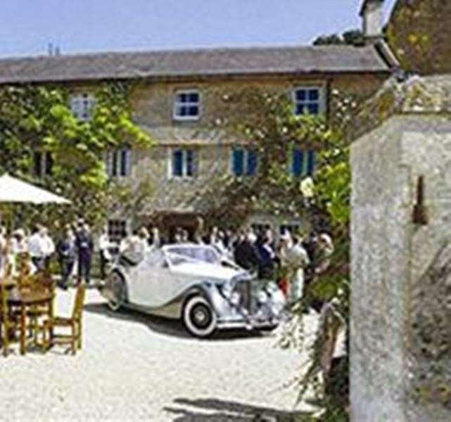 Pear Tree Inn and Country Hotel