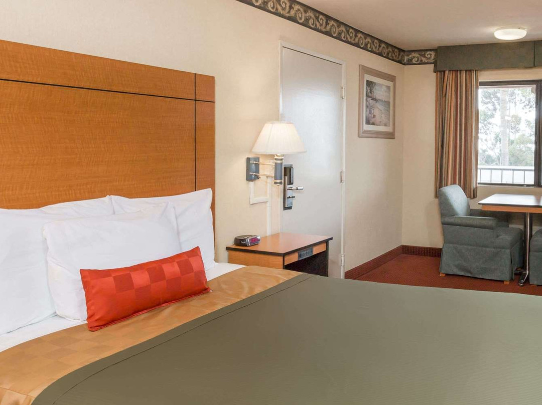 Travelodge by Wyndham San Clemente Beach主图