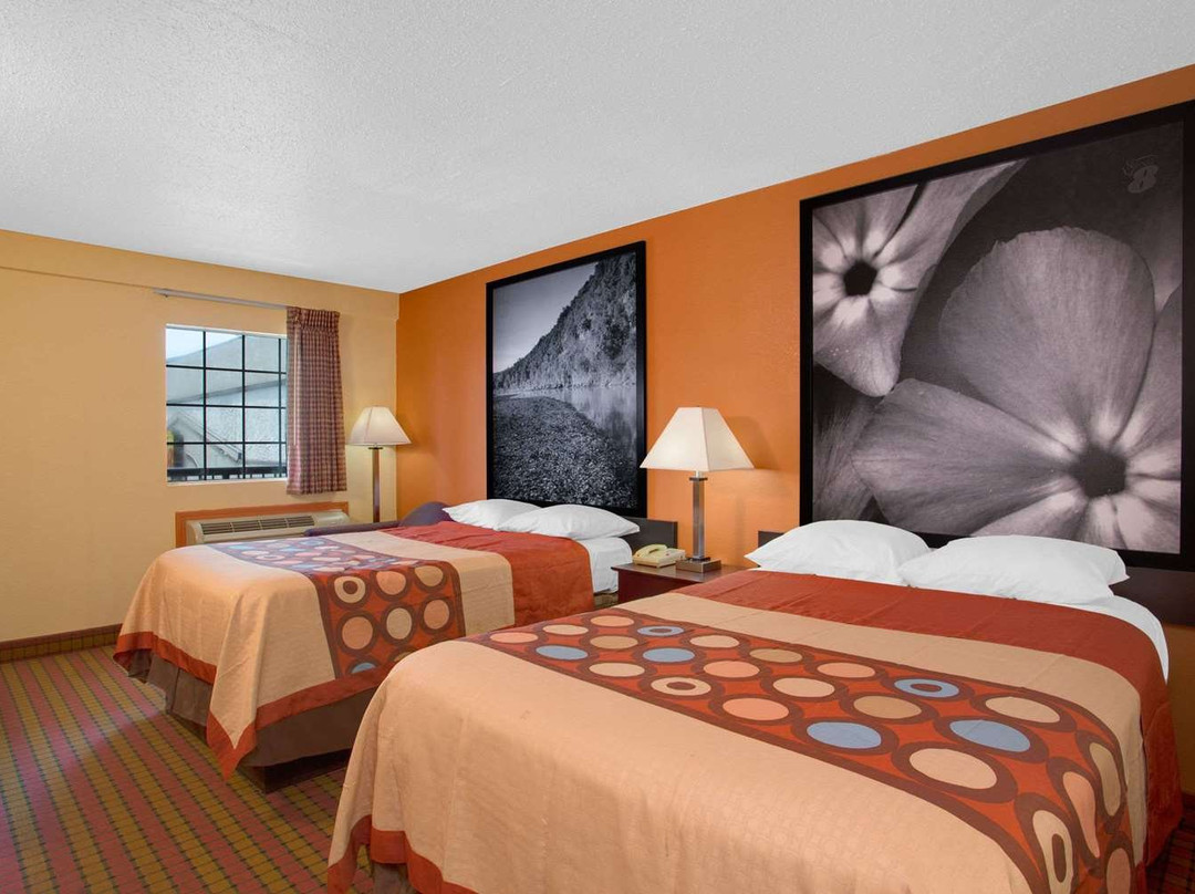 Super 8 by Wyndham Monticello AR主图