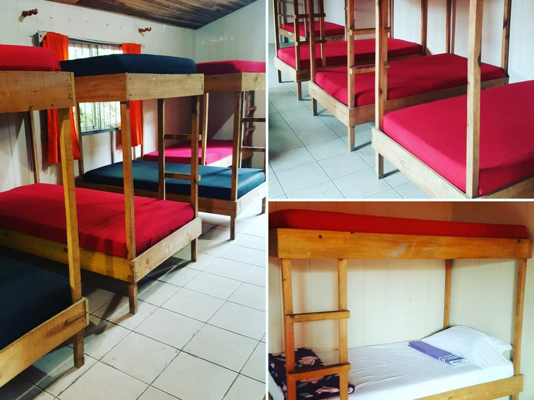 Cafe Aventura Hostel & Campamento