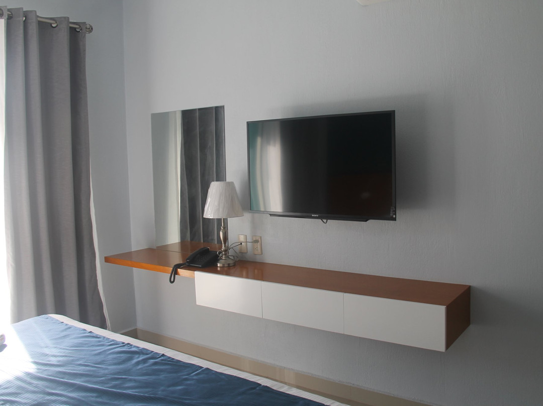 Relax Inn Suites主图