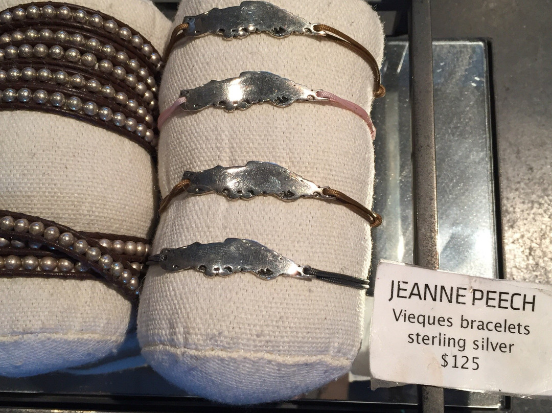 Siddhia Hutchinson Fine Art Gallery-维切克岛必去景点