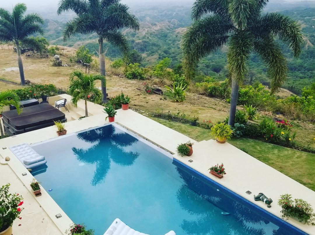 Hawk's Nest Bed & Breakfast主图