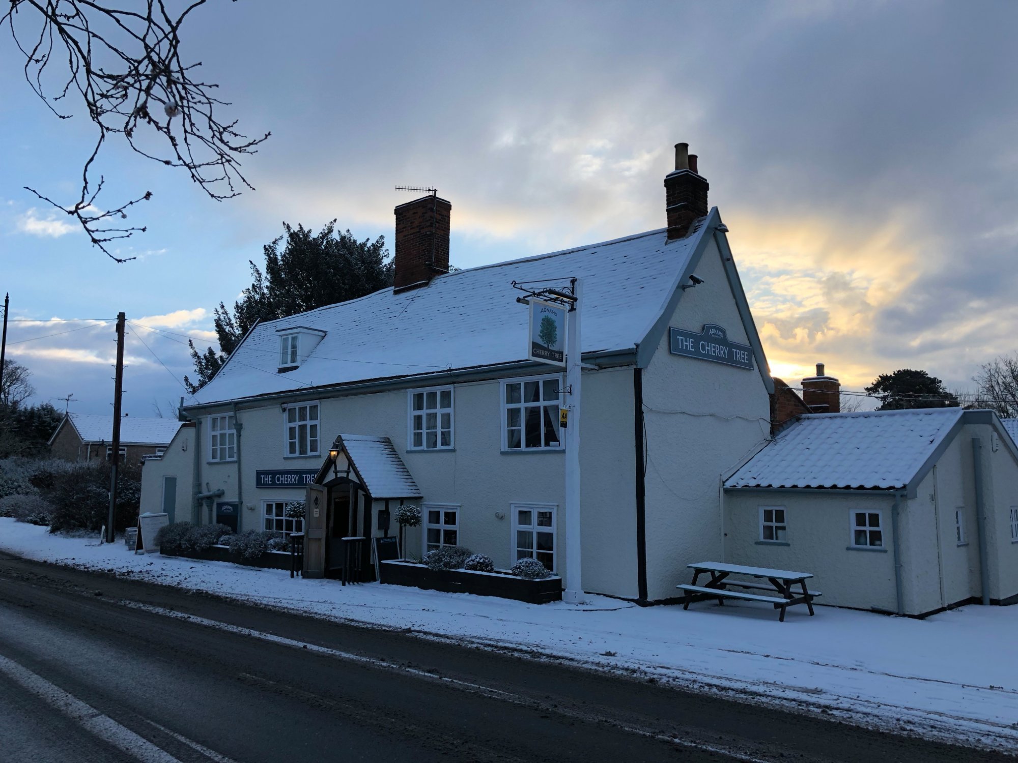 The Cherry Tree Inn-官方