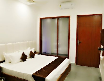 The Oscar Regency主图