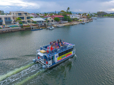 冲浪天堂游轮之旅