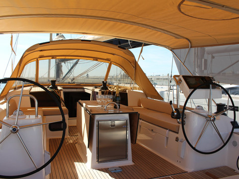 PZ Sailing-拉罗谢尔必去景点