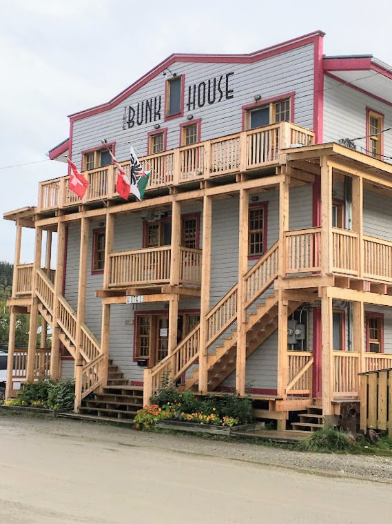 The Dawson City Bunkhouse主图