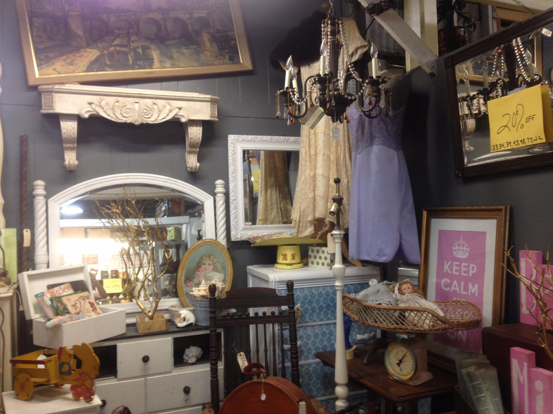 Treasures N Junk-安大略必去景点