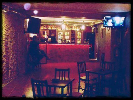 Johnnie Stopec Bar-阿尔马达必去景点