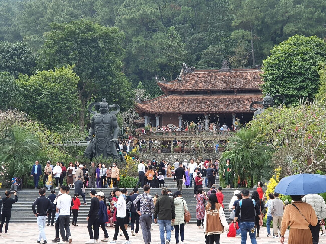 Phi Lai Temple Pagoda景点图片