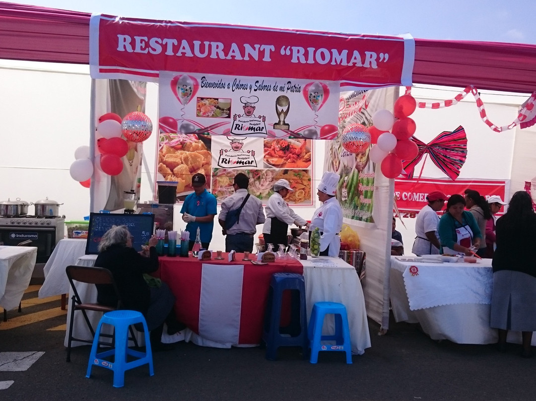 Mejia餐馆和美食-Cevicheria Restaurant Turistico Riomar