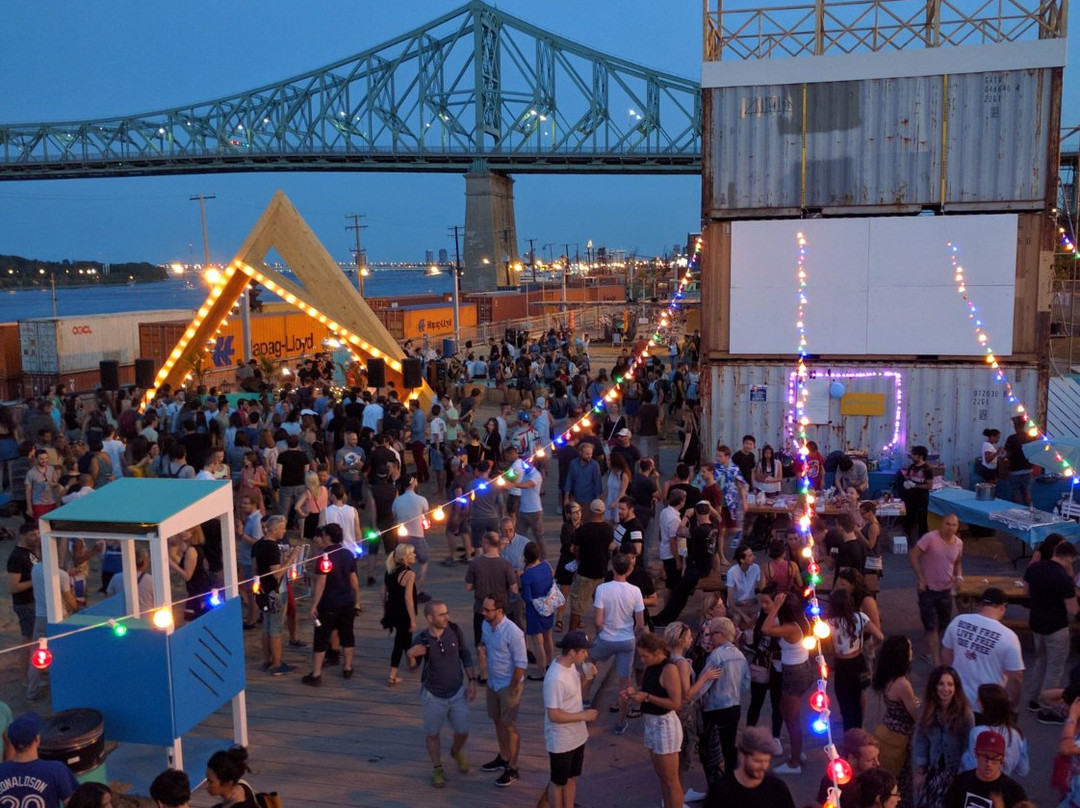 Village au Pied-du-Courant-蒙特利尔必去景点