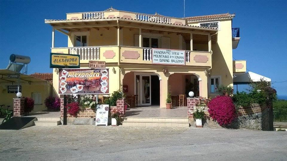 甘比村餐馆和美食-Alexandra Taverna