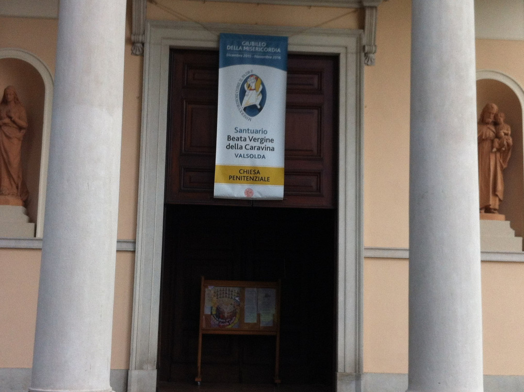 Santuario B.V. della Caravina景点图片
