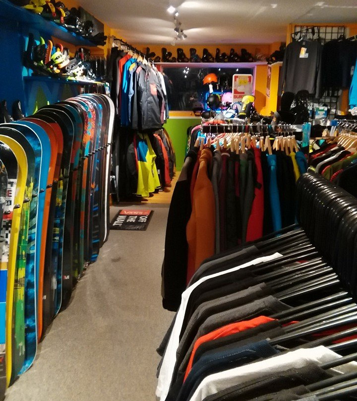 No School Snowboard Shop-Jeffersonville必去景点