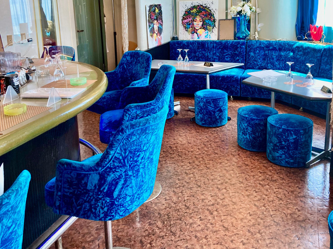 Wine Bar Anforaltd Itoman