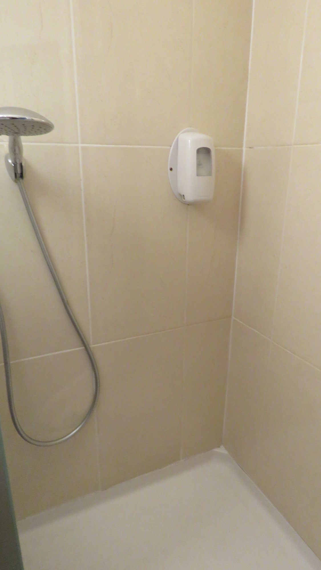 B&B HOTEL Limoges 1-浴室