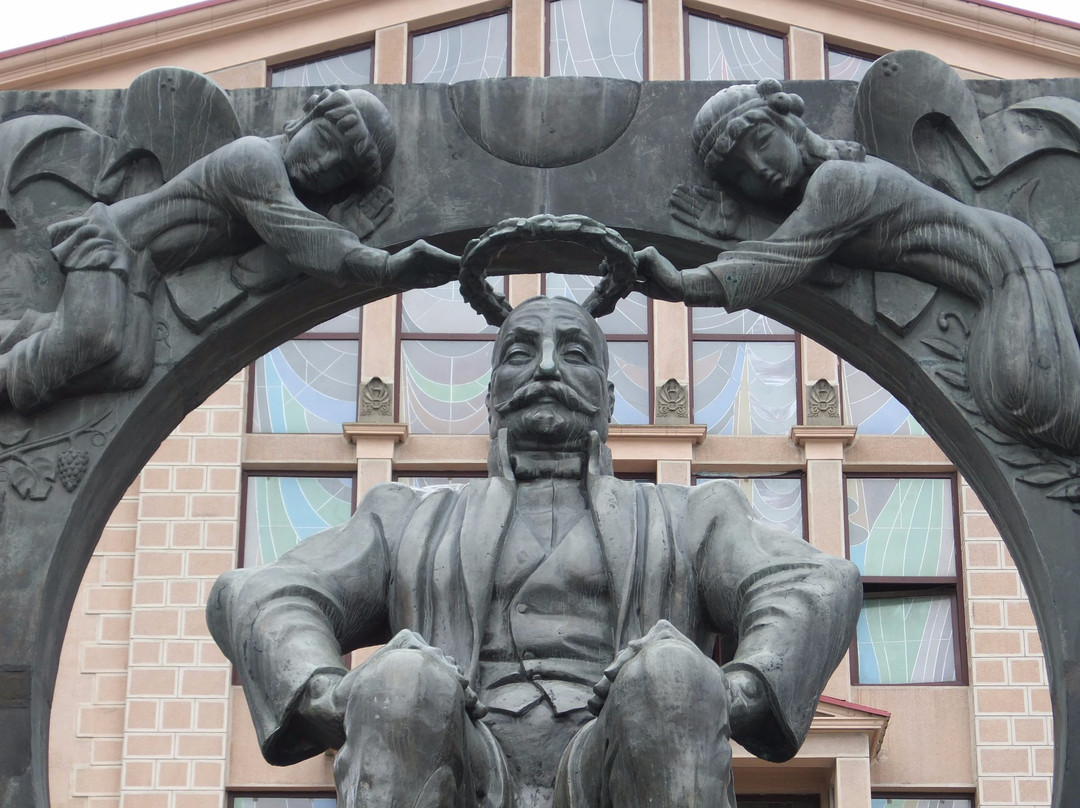 Monument Of Ilia Chavchavadze-巴统必去景点