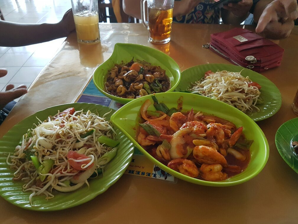 Lesehan Ikan Bakar 70主图