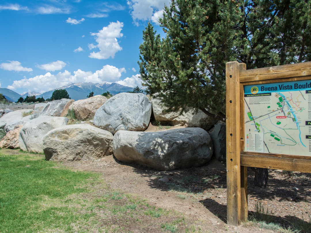 Buena Vista Boulder Garden-布埃纳维斯塔必去景点