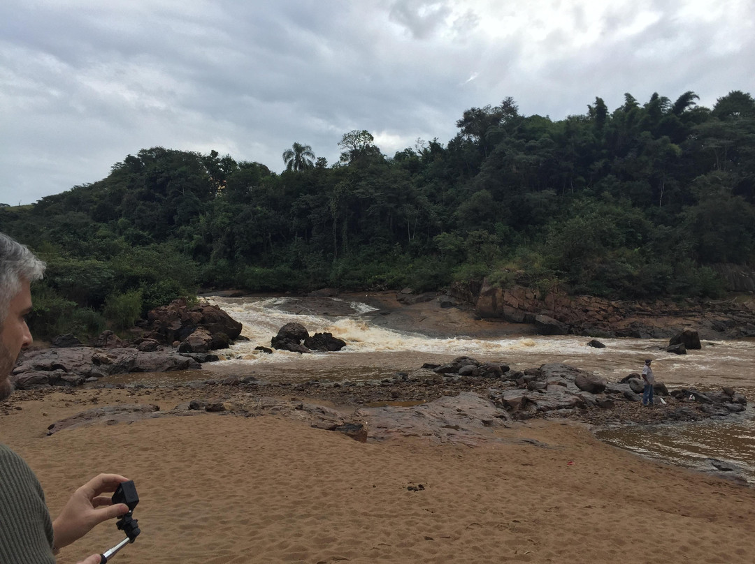 Toca de Cima Waterfall-Brumadinho必去景点