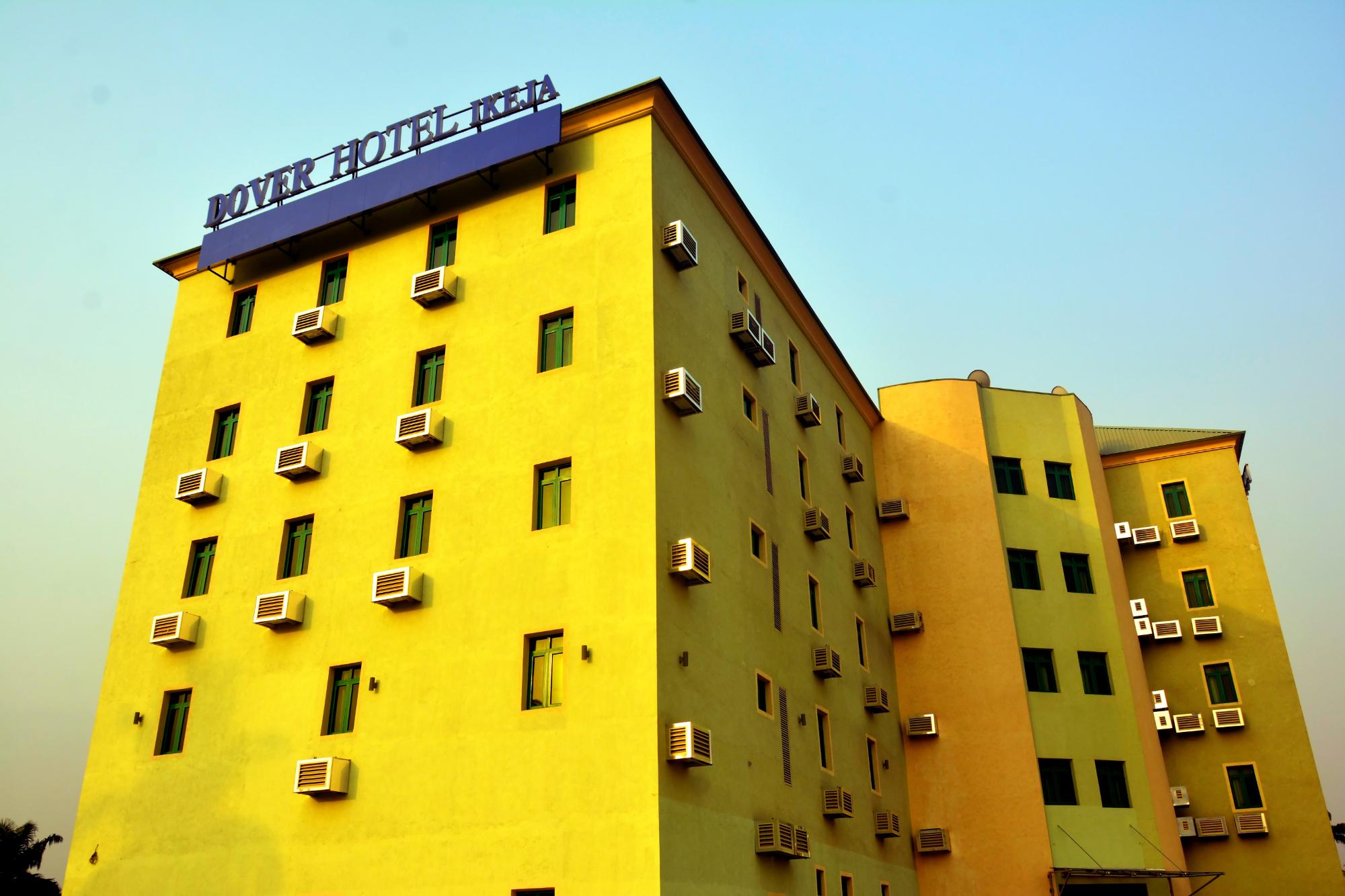 The Dover Hotel Ikeja-浴室