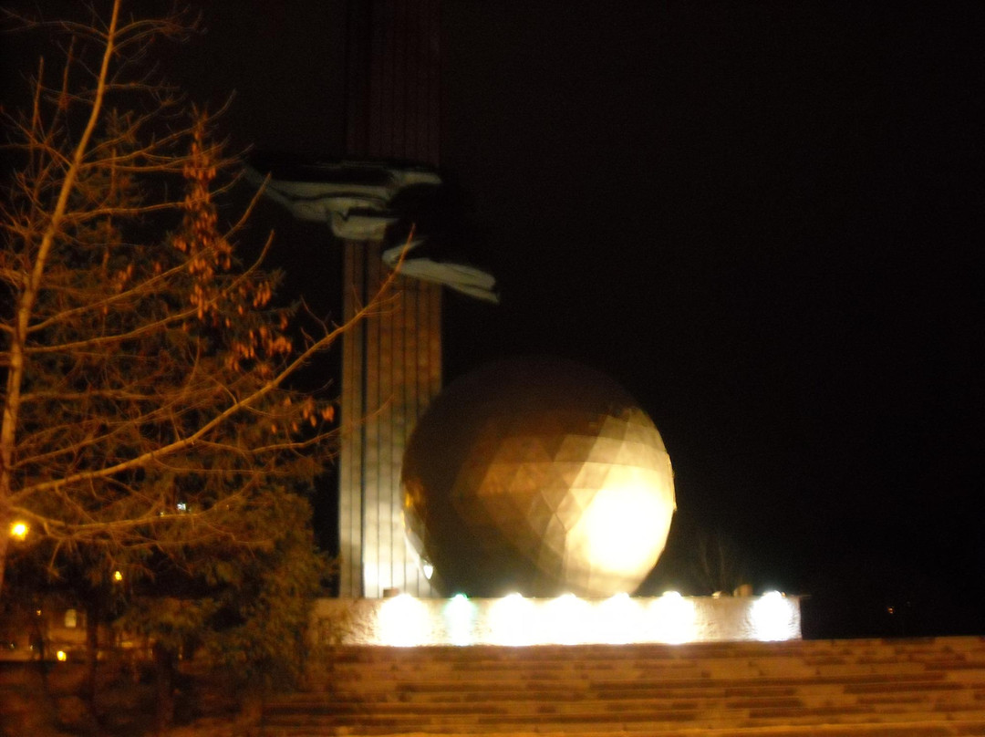 Monument to the 600th Anniversary of Kaluga景点图片