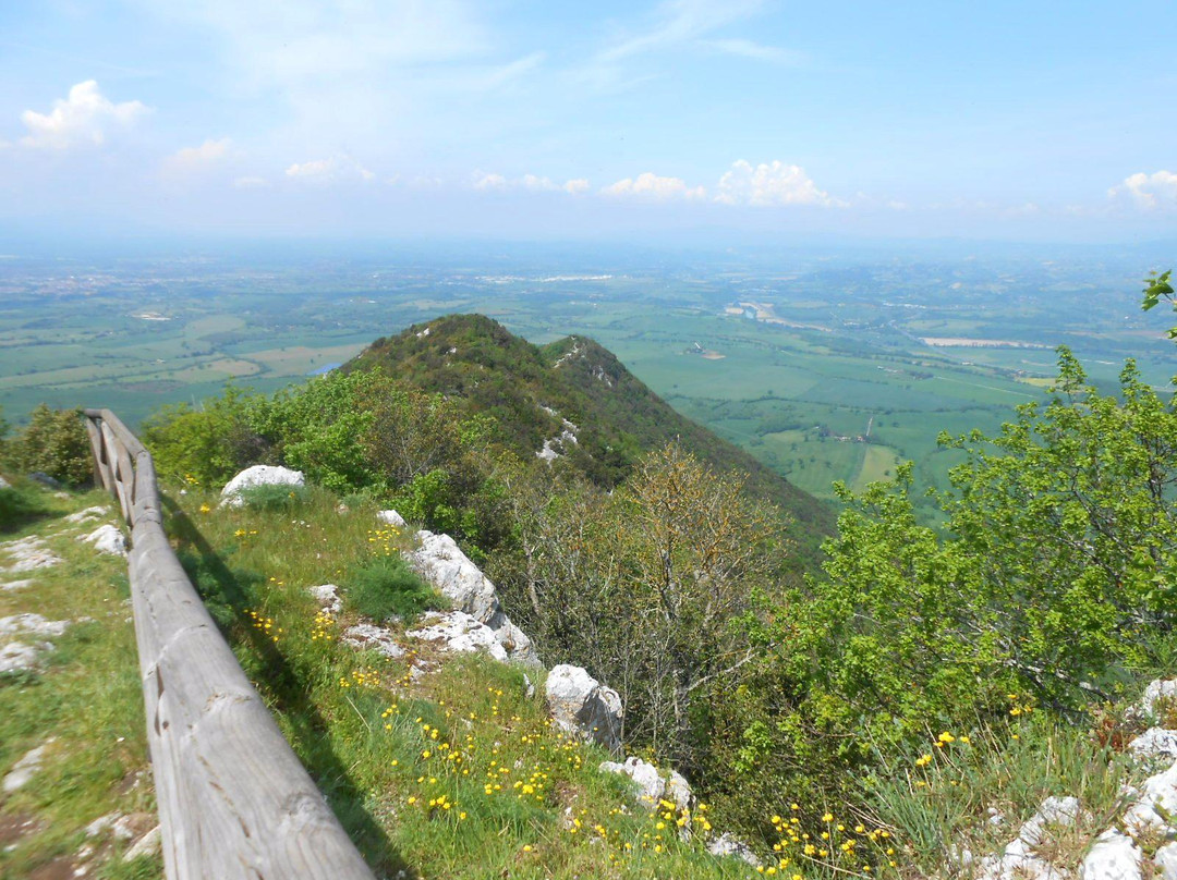 Riserva Naturale Monte Soratte景点图片
