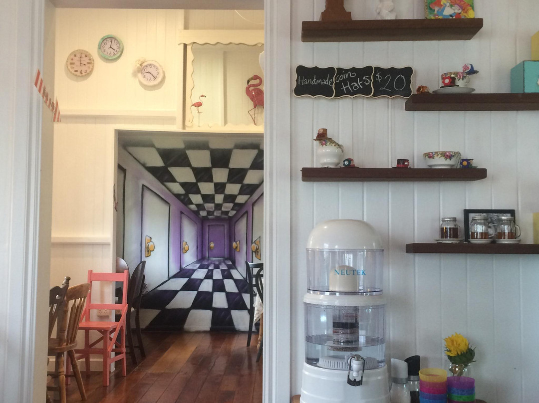 Yungaburra餐馆和美食-Mad Hatterz