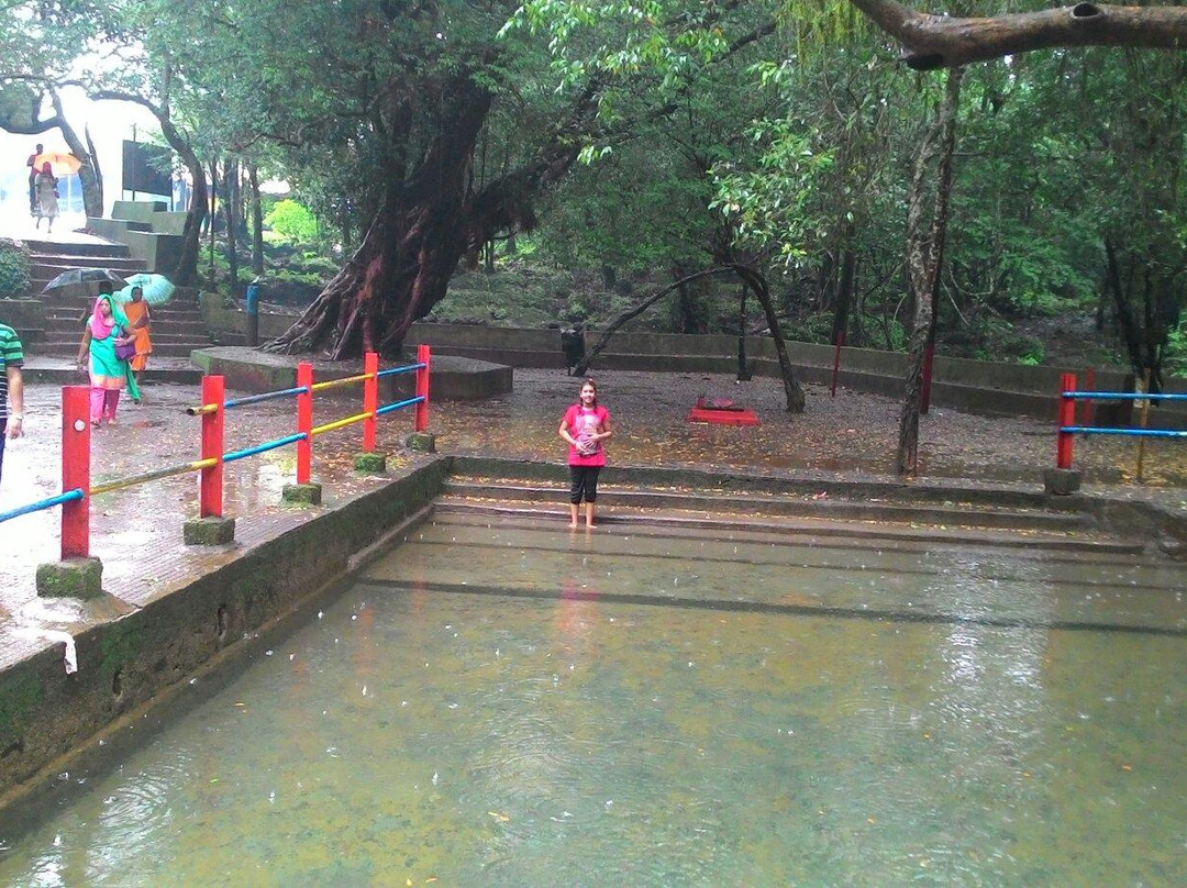Hiranyakeshi Temple景点图片