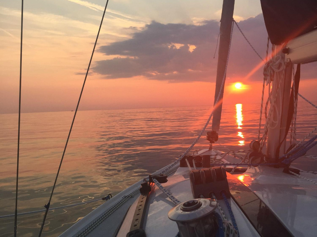 Miro Sailing & Windsurfing Academy-Lovrecica必去景点